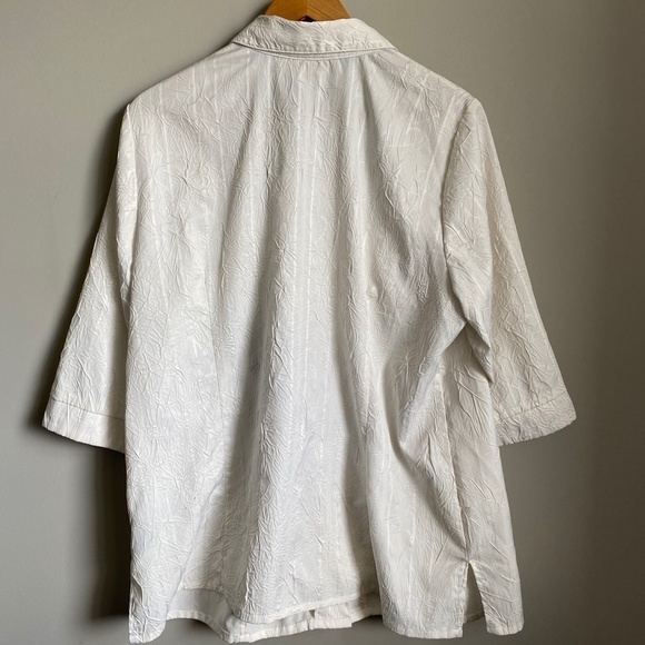 Claire France Women's White Textured 1/2 Sleeve Button Up Blouse Size 16 - Picture 6 of 13